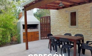EXCELENTE LOTE MULTIFAMILIAR CON 2 DEPARTAMENTOS A 150 MTS DEL MAR