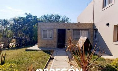EXCELENTE LOTE MULTIFAMILIAR CON 2 DEPARTAMENTOS A 150 MTS DEL MAR