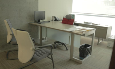 RENTA OFICINA PISO 2 MARTEL III