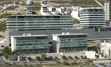RENTA OFICINA PISO 2 MARTEL III