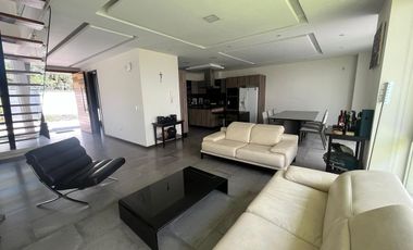 Venta casa Urbanización Altavista de Nayón, 190m2, 3 dormitorios, $299.000