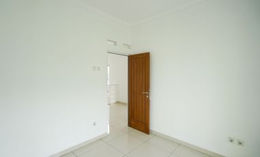 Rumah 2 Lantai di Cibubur Akses Dekat Tol dan Mall Hadap Utara J-40236