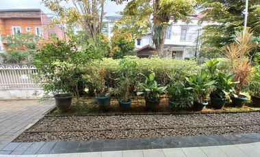Rumah Di komplek Elit Loka Indah, Pancoran. Asri, Tenang, Nyaman, Dan Hanya 3 Menit Ke Jalan Warung Buncit Raya.