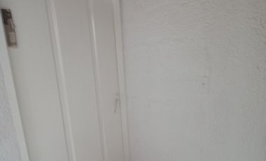 apartamento en arriendo en c.r caracoli piso 3 sin ascensor. Cod A14047