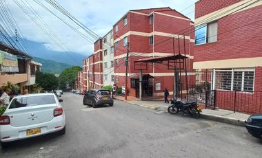 apartamento en arriendo en c.r caracoli piso 3 sin ascensor. Cod A14047