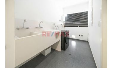 Alquiler De Amplio Y Elegante Departamento De 127.29M² En San Isidro