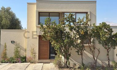 CASA EN VENTA CONDOMINIO JOSÉ RABAT CHICUREO