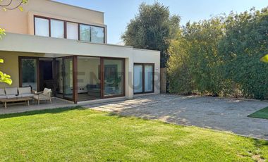 CASA EN VENTA CONDOMINIO JOSÉ RABAT CHICUREO