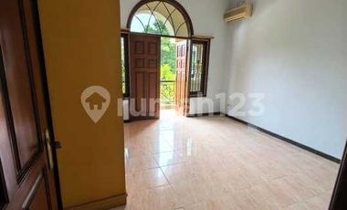 Disewakan/ Jual Cepat Rumah Villa Bukit Mas Owner  BU