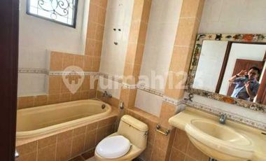 Disewakan/ Jual Cepat Rumah Villa Bukit Mas Owner  BU
