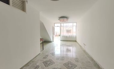 apartamento en venta en villas de la pampa piso 1. Cod V14086