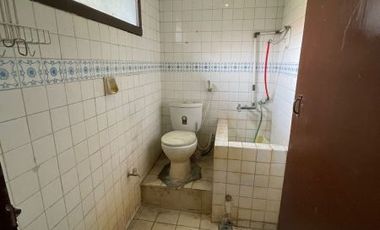 Disewakan Rumah Lokasi Di Manyar Tirtomoyo, Surabaya