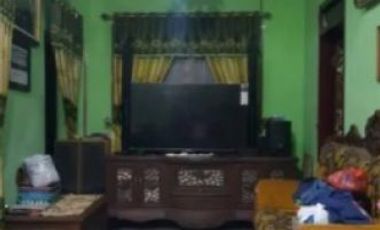 Dijual rumah Jln kelapa wage taman