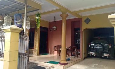 Dijual rumah Jln kelapa wage taman