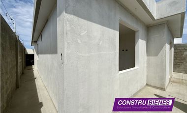 Casas de 1 piso en Urbanización Villa Real cerca playas de Manta