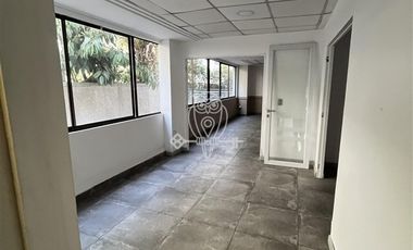 Local Comercial en arriendo en Las Condes
