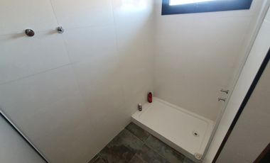 Venta - Chalet seis ambientes con sotano y quincho - Concepción Arenal 4743