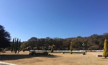 TERRENO EN VENTA DENTRO DE FRACCIONAMIENTO EN HARAS DEL BOSQUE.