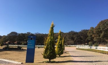 TERRENO EN VENTA DENTRO DE FRACCIONAMIENTO EN HARAS DEL BOSQUE.