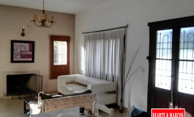 EXCELENTE CASA EN BELLA VISTA
