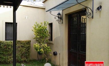 EXCELENTE CASA EN BELLA VISTA