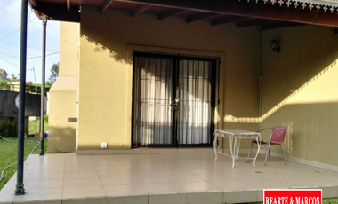 EXCELENTE CASA EN BELLA VISTA