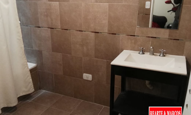 EXCELENTE CASA EN BELLA VISTA