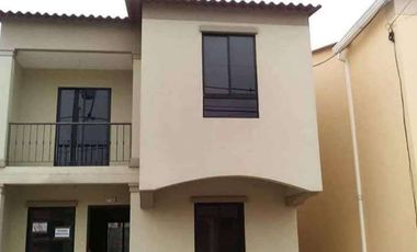 SE VENDE CASA EN Urbanización Privada Veranda, Autopista Terminal Terrestre Pascuales