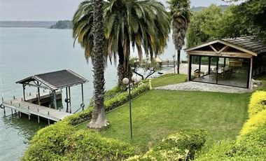 Piscina Quincho Orilla Lago Rapel Quebrada Honda agua siempr