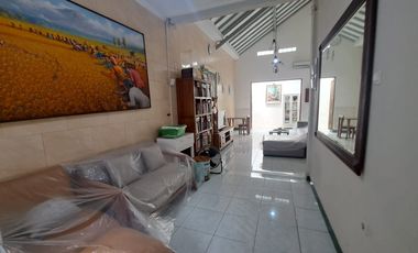 Rumah Mewah Full Furnished Hunian Elegan di Lokasi Strategis di Sariharjo Ngaglik, Sleman