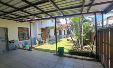 Rumah Mewah Full Furnished Hunian Elegan di Lokasi Strategis di Sariharjo Ngaglik, Sleman