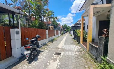 Rumah Mewah Full Furnished Hunian Elegan di Lokasi Strategis di Sariharjo Ngaglik, Sleman