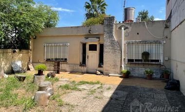 Casa 4 Ambientes En Venta - San Antonio De Padua, Merlo