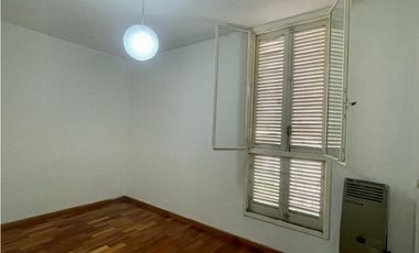 vendo 4 amb en el barrio Catalinas Sur