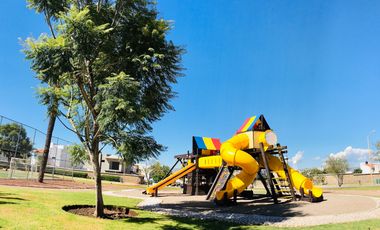 Terreno a la venta en Residencial Las Plazas , construya a su gusto