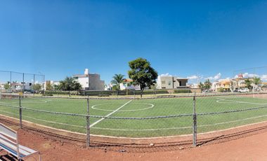 Terreno a la venta en Residencial Las Plazas , construya a su gusto