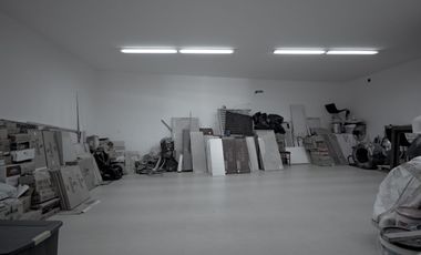 Bodega con Departamento en Zona Sur de Guadalajara Bugambilias