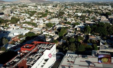 Bodega con Departamento en Zona Sur de Guadalajara Bugambilias