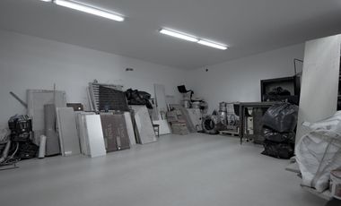 Bodega con Departamento en Zona Sur de Guadalajara Bugambilias