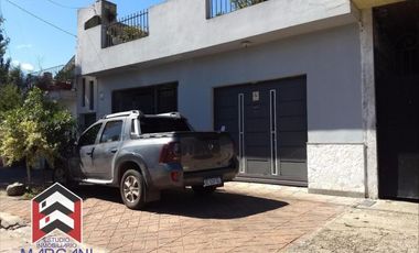Casa MULTIFAMILIAR c/ Cochera - OPORTUNIDAD -