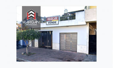 Casa MULTIFAMILIAR c/ Cochera - OPORTUNIDAD -