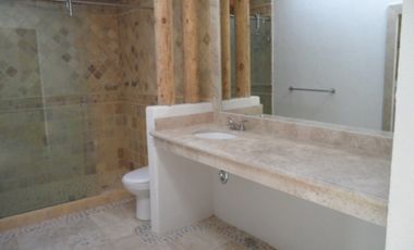 1 nivel a espaldas de Walmart