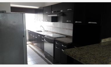 Departamento de 3 recámaras en Torre San Sebastián con hermosa vista al mar