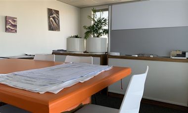 Oficina en Arriendo en MODERNA OFICINA*VITACURA LUIS PASTEUR*