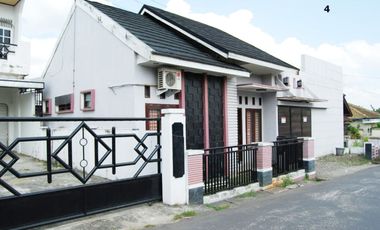 Jual Rumah + 10 Kamar Kost2an di Kota Prabumulih