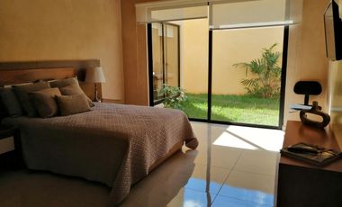 CONKAL. EN PRIVADA RESIDENCIA DE UNA PLANTA, 3 RECAMARAS, PISCINA, ETC.
