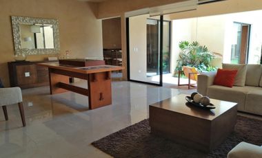 CONKAL. EN PRIVADA RESIDENCIA DE UNA PLANTA, 3 RECAMARAS, PISCINA, ETC.