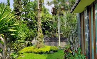 sewa rumah murah mewah Setra Duta Bandung dekat universitas