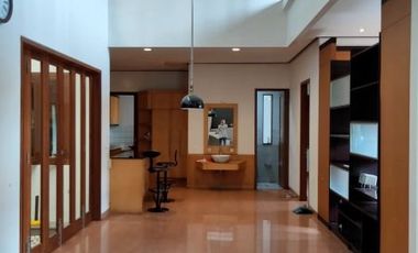 sewa rumah murah mewah Setra Duta Bandung dekat universitas