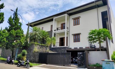 sewa rumah murah mewah Setra Duta Bandung dekat universitas